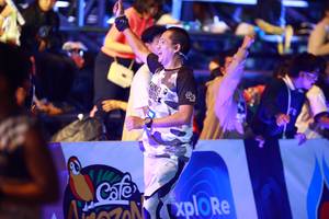 BIB: 
                            <button type="button" onclick="openModal(23708238)" class="btn btn-primary btn-sm float-right btn-popup" data-toggle="modal" data-target=".modal-high-quality">
                        <i class="fas fa-shopping-cart"></i> Add to Cart
                    </button>
                                            <button type="button" onclick="isThisMe(23708238, true)" class="btn btn-success btn-sm float-right btn-popup btn-isme hidden" data-toggle="tooltip" data-placement="bottom" title="นี่คือรูปของคุณใช่ไหม คลิกที่นี่เพื่อเอาเข้าอัลบั้ม">
                        <i class="fas fa-plus"></i> Add to album
                    </button>
                    <button type="button" onclick="isThisMe(23708238, false)" class="btn btn-warning btn-sm float-right btn-popup btn-isnotme hidden">
                        <i class="fas fa-ban"></i> Remove from album
                    </button>